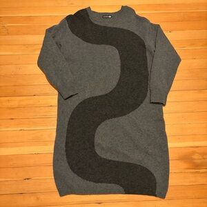 Marimekko Uniqlo Wool Long Sleeve Dress abstract pattern